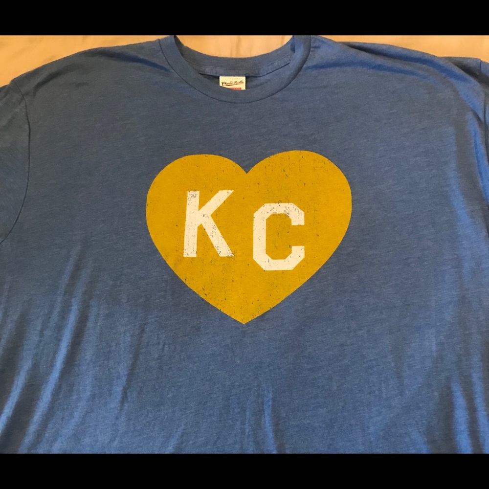 Kanas City Royals KC gold heart shirt XL